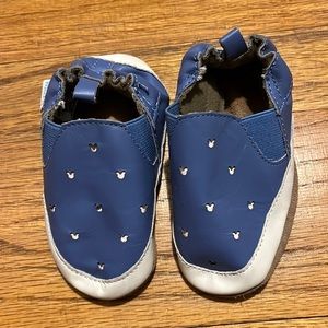 Excellent condition Robeez blue and ivory Mickey Mouse cut out moccasins
